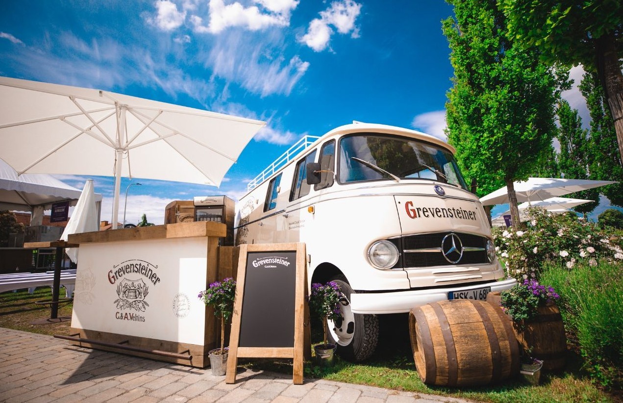 春爛漫!キッチンカーがやってくる!