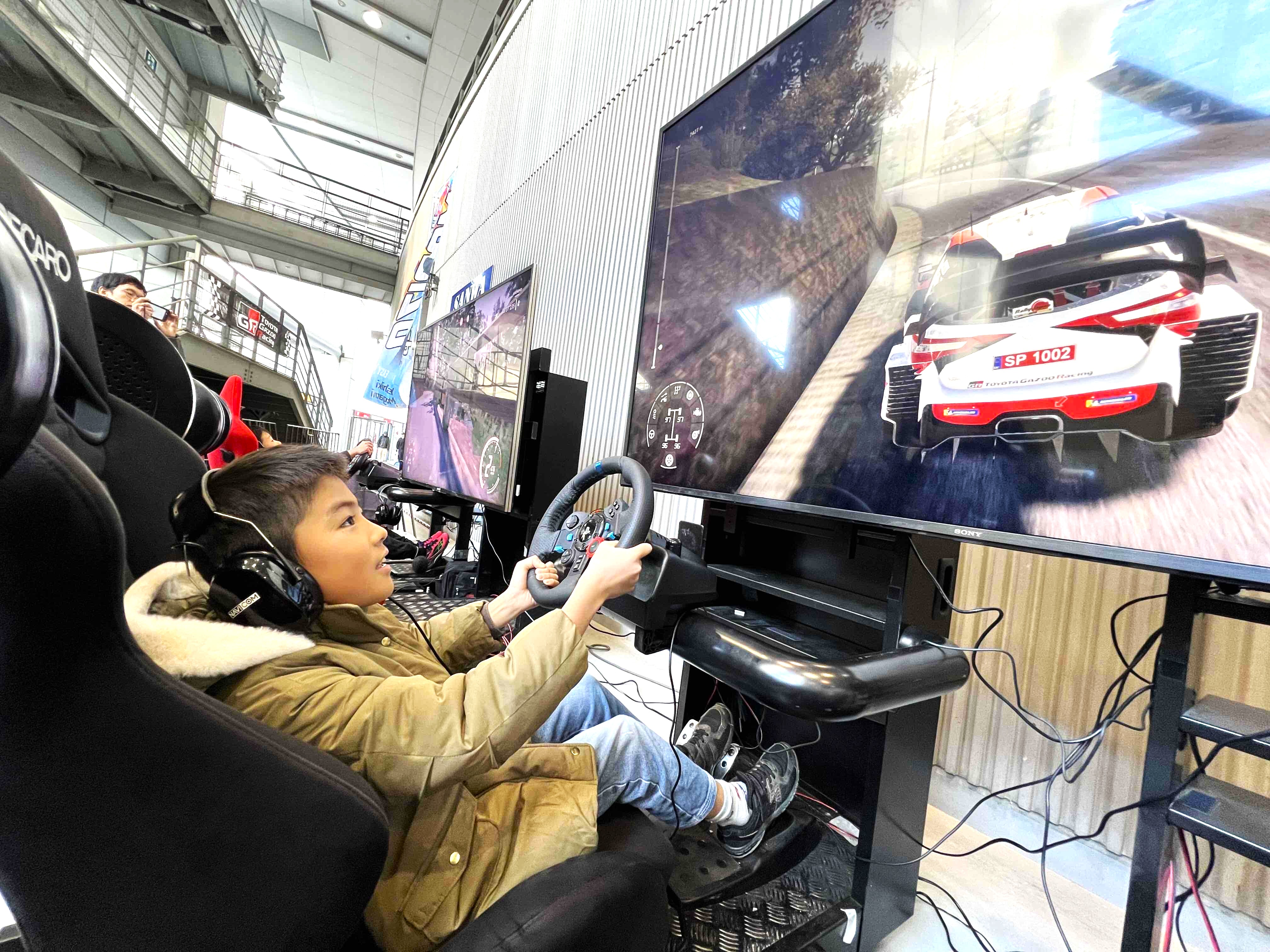 ドライビングシミュレーター体験